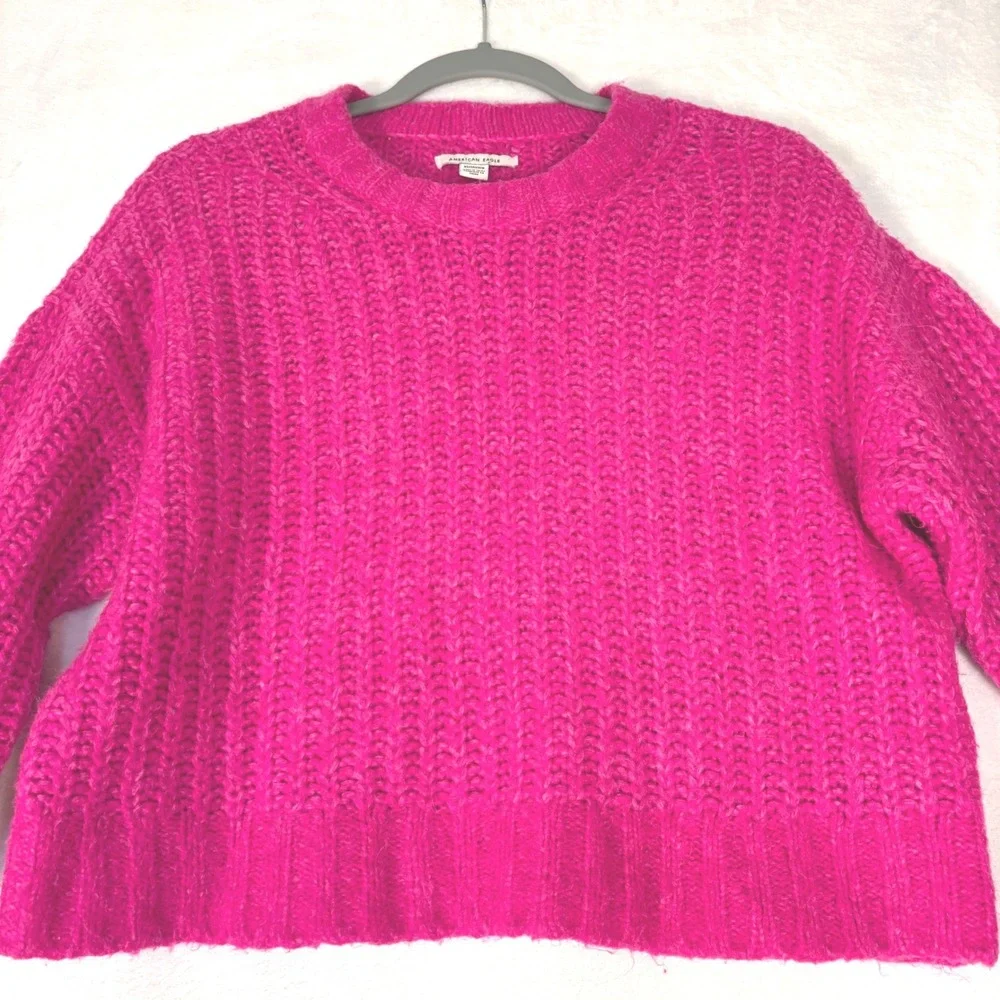 American Eagle Women's Hot Pink‎ Cropped Sweater XS Chunky Coquette Barbiecore